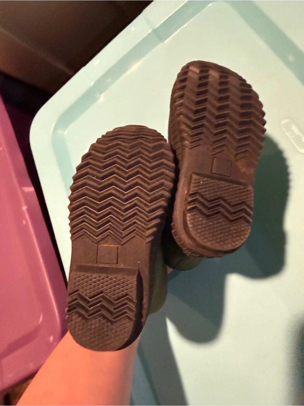 Old Navy Kids Winter Boots in Olive Green and Brown size 7